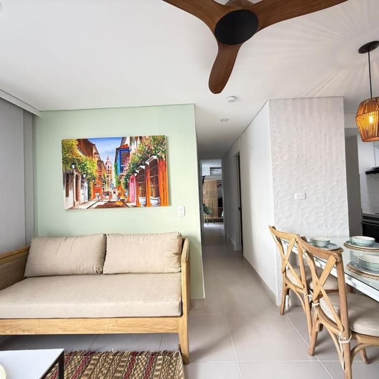 Beautiful Apartment in Cartagena - Three-Bedroom Apartment - 2