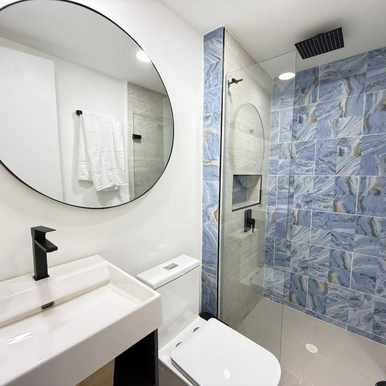 Beautiful Apartment in Cartagena - Three-Bedroom Apartment - 4