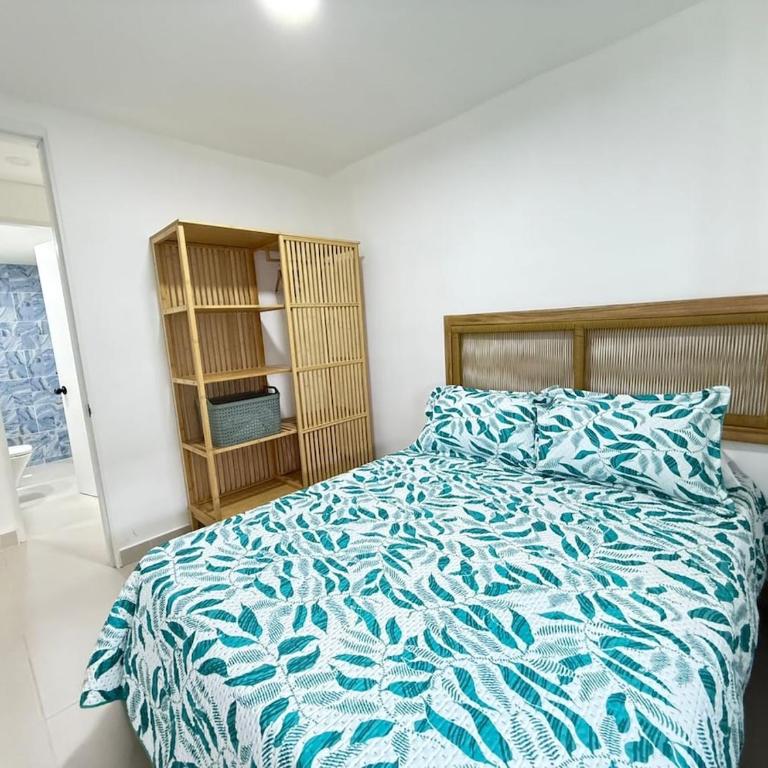 Beautiful Apartment in Cartagena - Three-Bedroom Apartment - 5