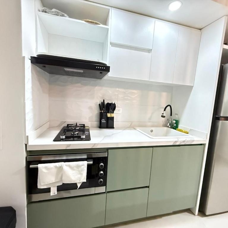 Beautiful Apartment in Cartagena - Three-Bedroom Apartment - 8