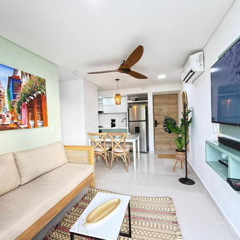 Beautiful Apartment in Cartagena - Three-Bedroom Apartment - 21