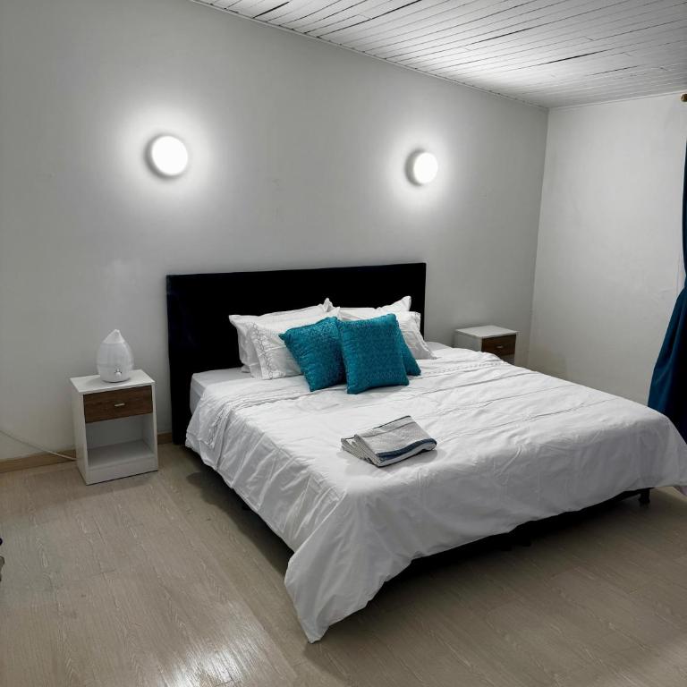 Casa Cocora - Habitación Deluxe con cama extragrande - 10