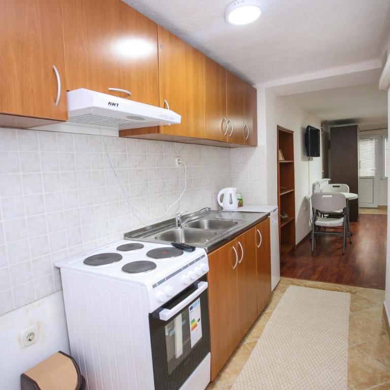 Apartment Pajevic - Apartment - Ground Floor - 9