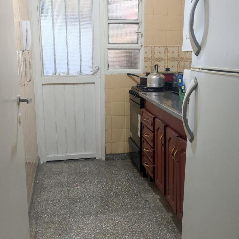 Confortable departamento a metros de la peatonal - One-Bedroom Apartment - 23
