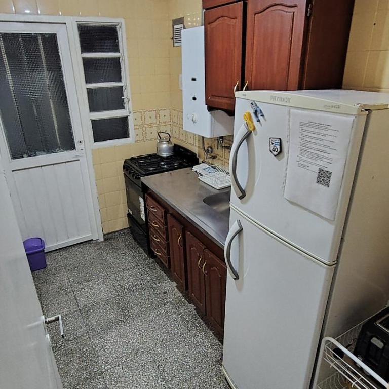 Confortable departamento a metros de la peatonal - One-Bedroom Apartment - 24
