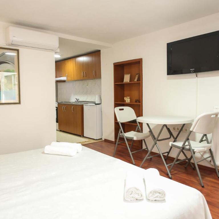 Apartment Pajevic - Apartment - Ground Floor - 4