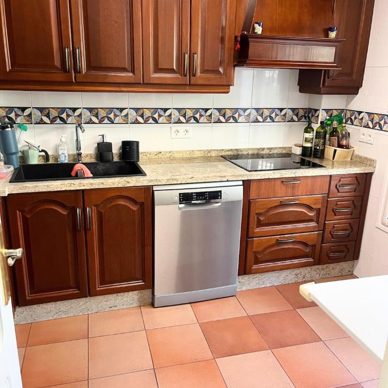 Palmeras House, Beach 10min walk - Casa Vacacional de 3 dormitorios - 8