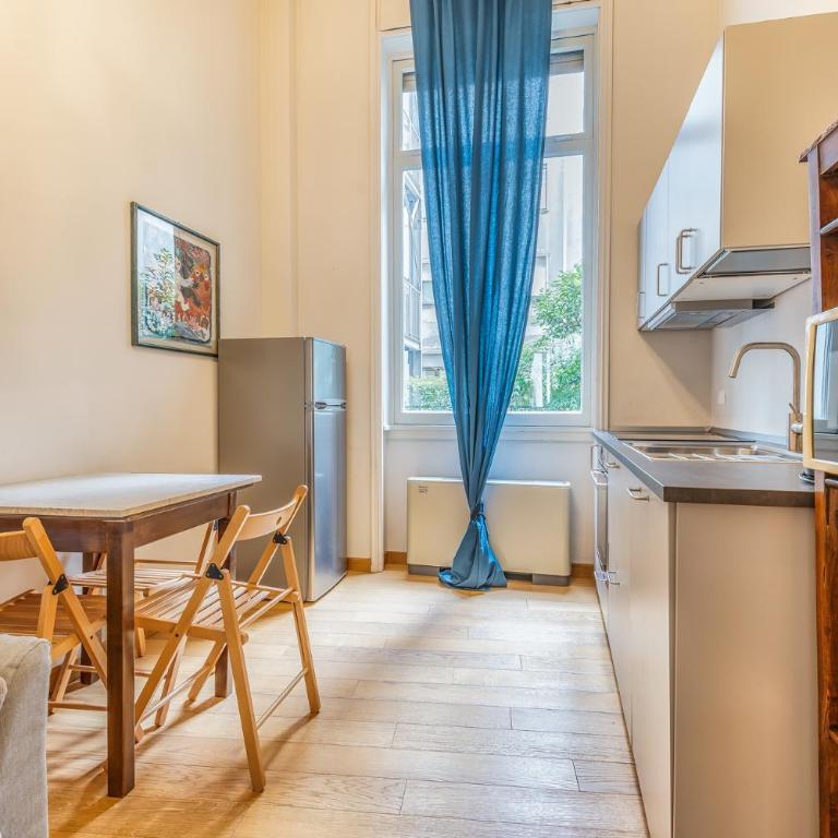 4 Pax Luxury Milano Duomo San Babila - Appartamento con 2 Camere da Letto - 10
