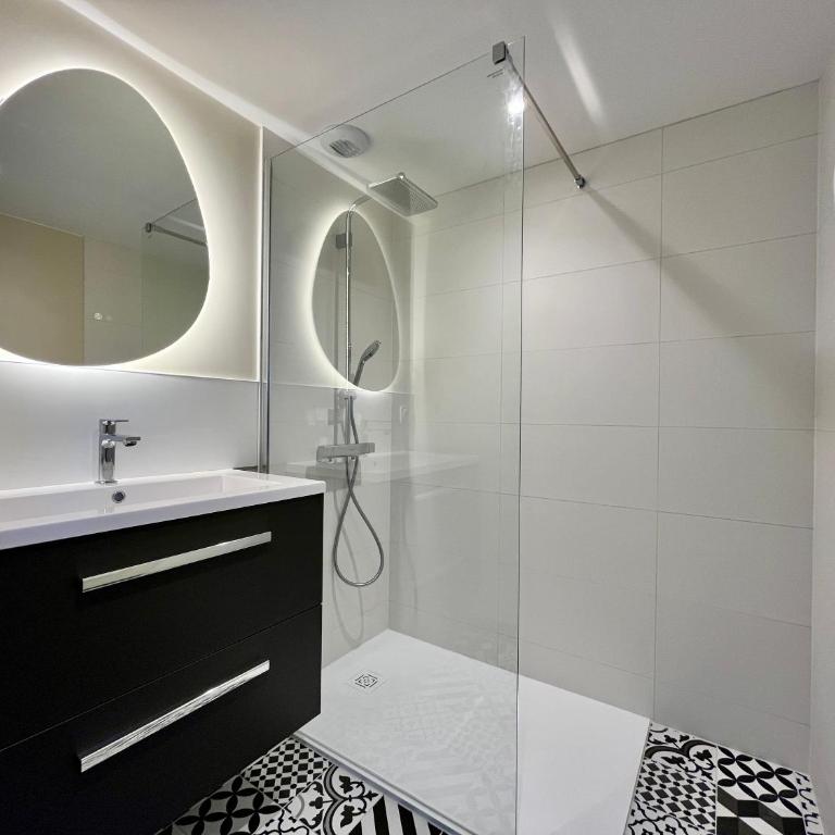 Magnifique Vue Vieux Port et Tours de La Rochelle - Appartement 120m2 - Les Suites du Trente - Apartment mit 3 Schlafzimmern - 16