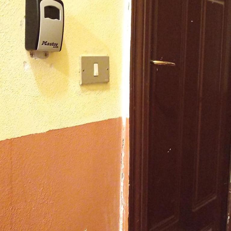 Domus Cassinis Metro and trains at your doorstep - Appartamento con 1 Camera da Letto - 17