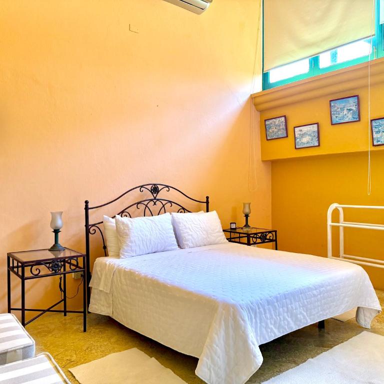 by Calamari Homes - El Porvenir 402 walled city - Apartment - 31