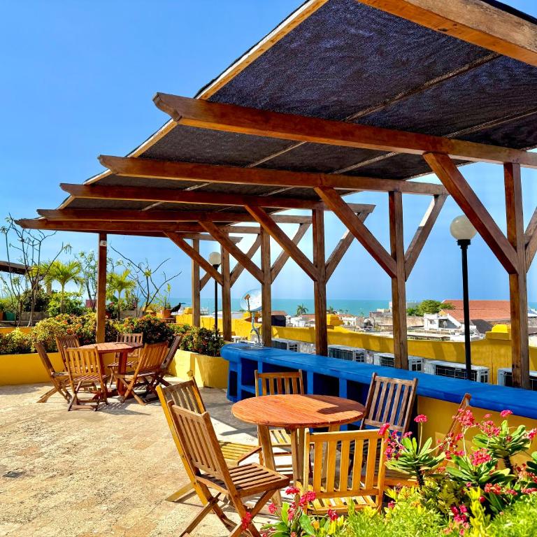 by Calamari Homes - El Porvenir 402 walled city - Apartment - 36