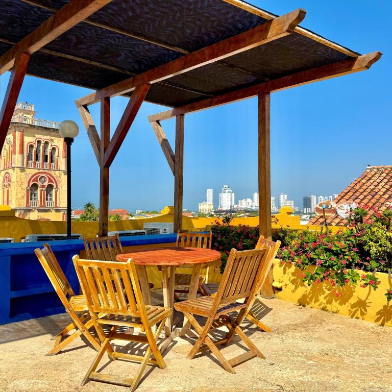 by Calamari Homes - El Porvenir 402 walled city - Apartment - 50