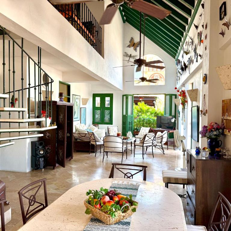 by Calamari Homes - El Porvenir 402 walled city - Apartment - 60