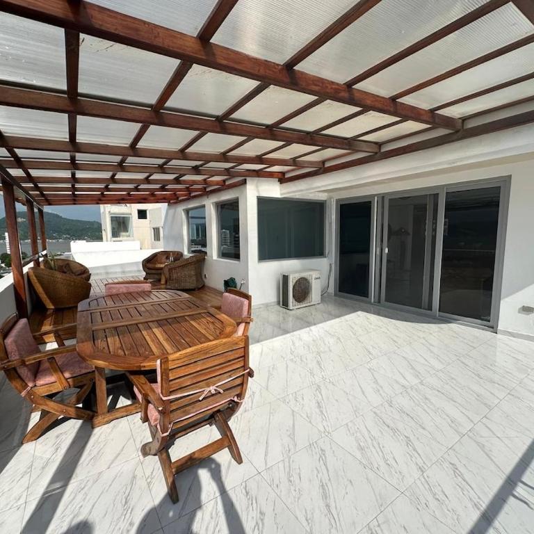 Penthouse in Bahia de Caráquez - Three-Bedroom Apartment - 10