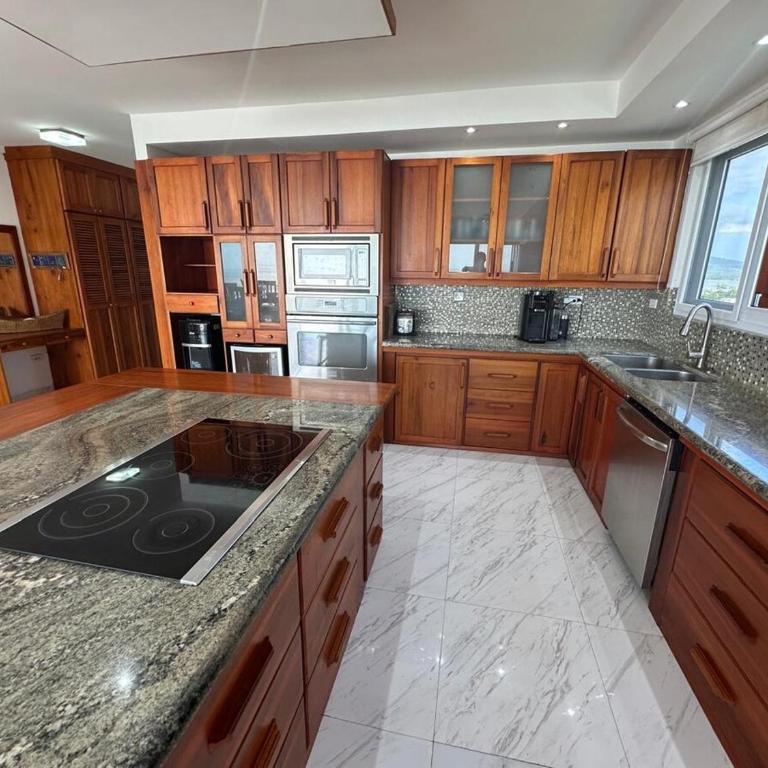 Penthouse in Bahia de Caráquez - Three-Bedroom Apartment - 38
