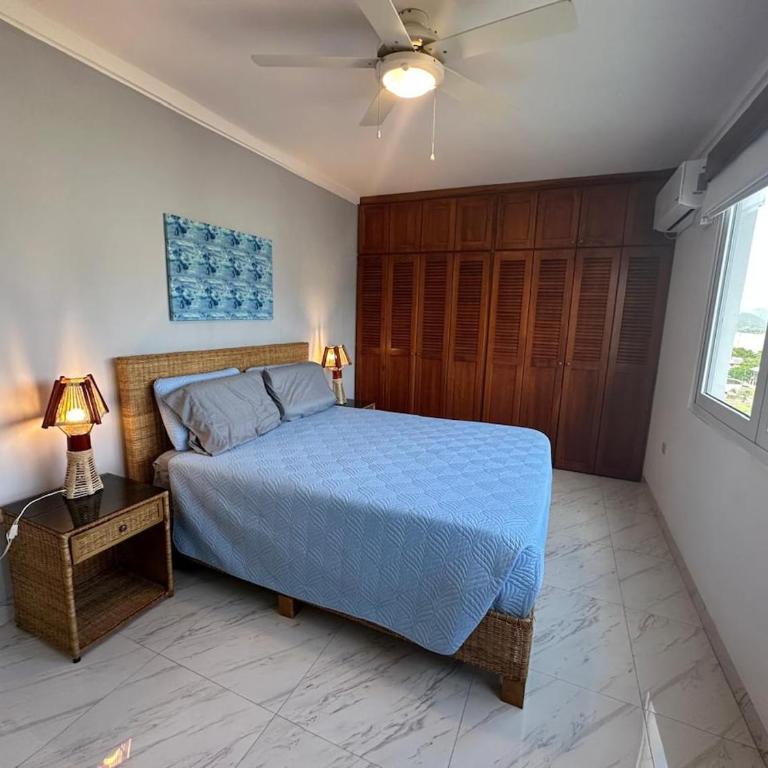 Penthouse in Bahia de Caráquez - Three-Bedroom Apartment - 22
