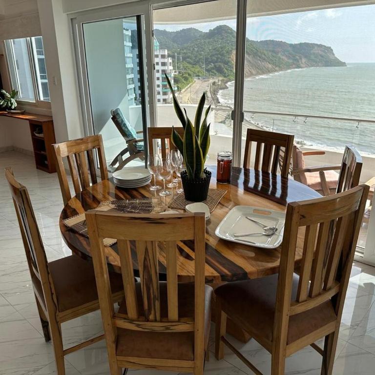 Penthouse in Bahia de Caráquez - Three-Bedroom Apartment - 43