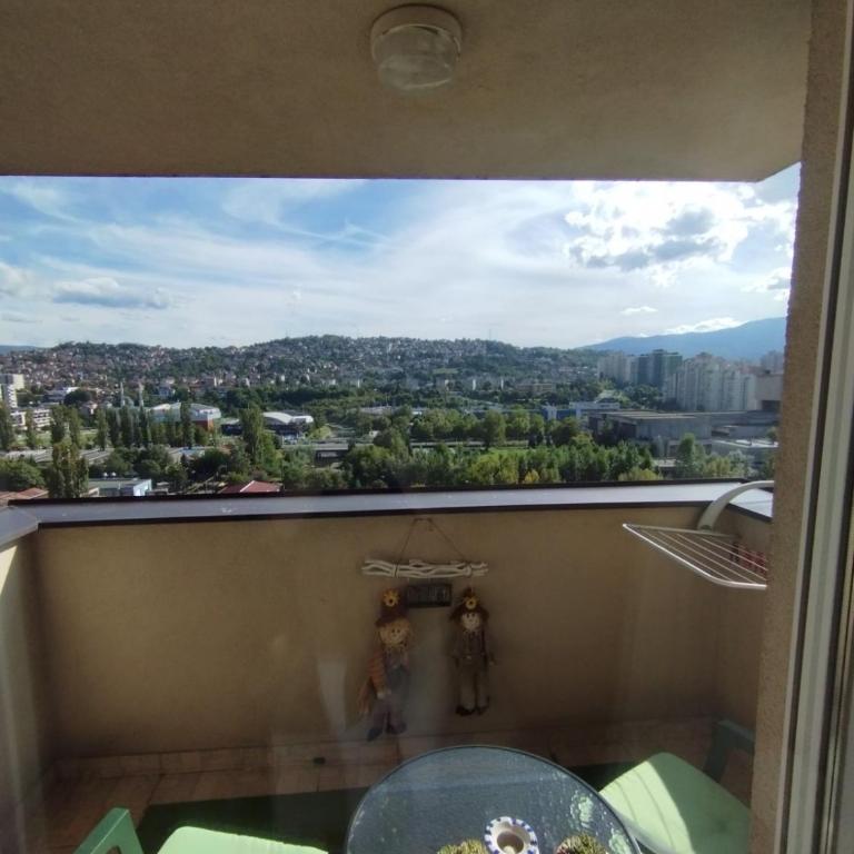 Studio - Bee Happy - One-Bedroom Apartment - 16