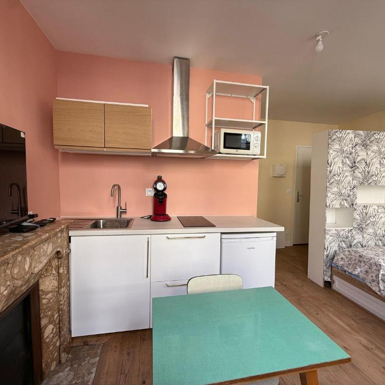 A l'ombre de la Tour - Studio Supérieur - 4