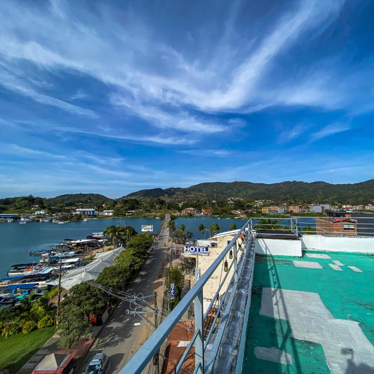 Hermoso Apartamento Frente al Embalse 2 Habs View - Two-Bedroom Apartment - 26