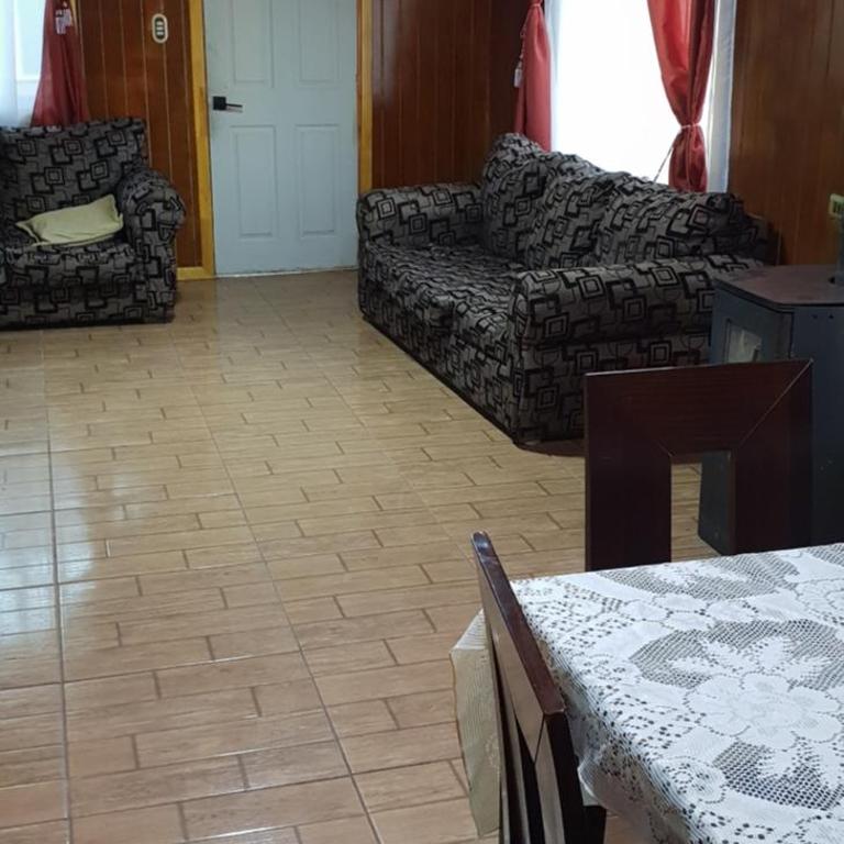 Cabañas de Turismo Berolav 5 - Four-Bedroom Vacation Home - 4