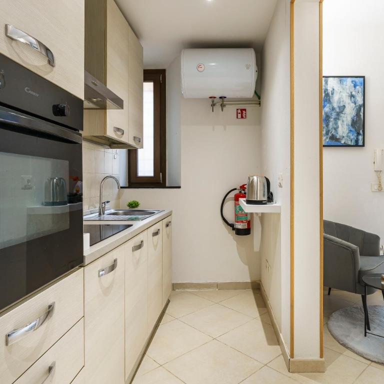 Modern Minimalist Loft with Terrace and Parking - Casa con 1 Camera da Letto - 15