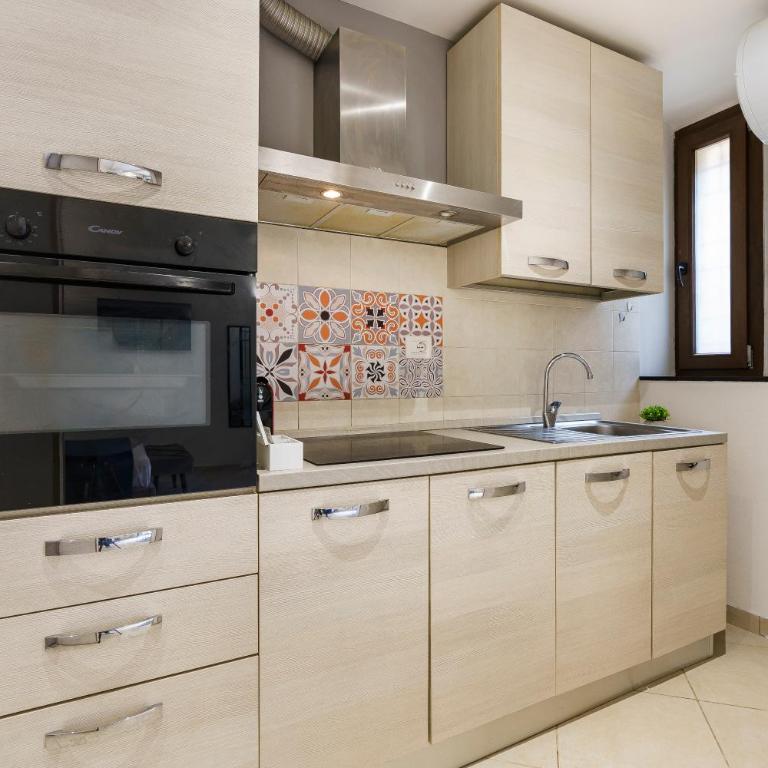 Modern Minimalist Loft with Terrace and Parking - Casa con 1 Camera da Letto - 11
