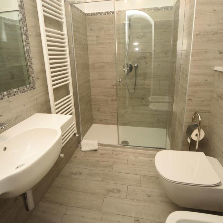 RVH Apartment - Camera Quadrupla Luxury - 2