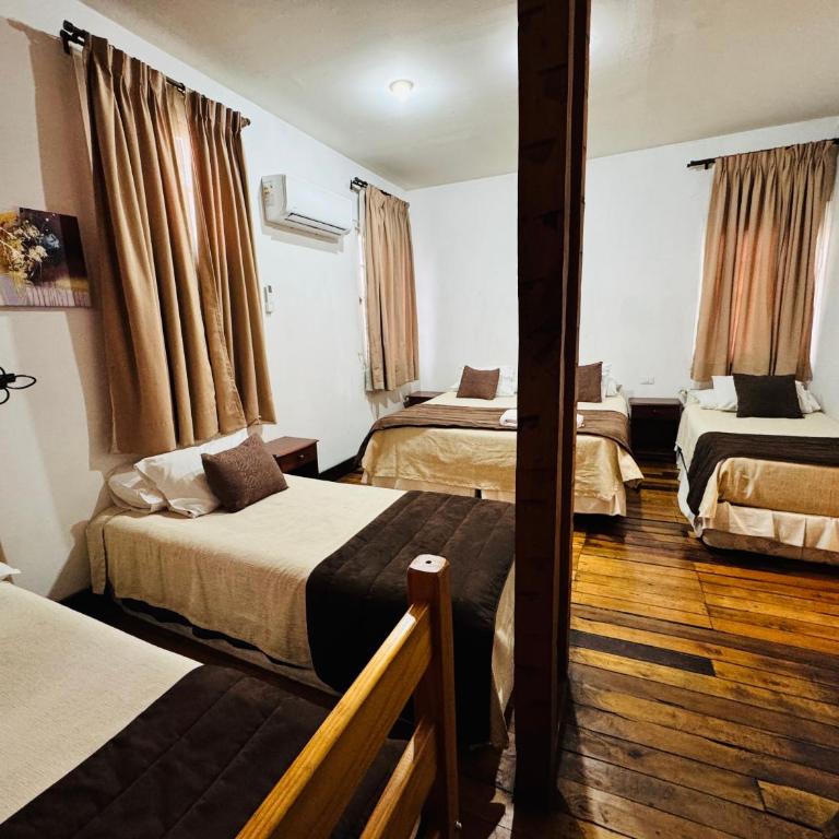 Hotel Casa Lyon - Family Room with Bathroom - 4