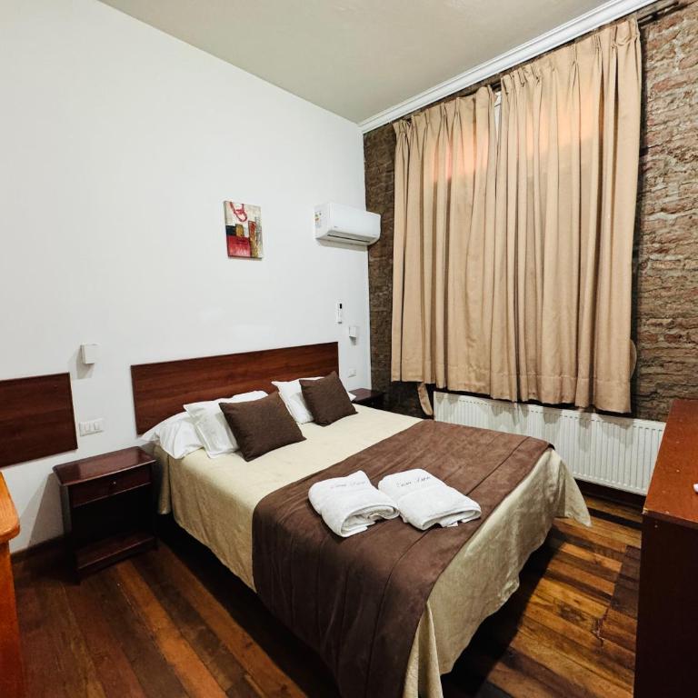 Hotel Casa Lyon - Queen Room - 1