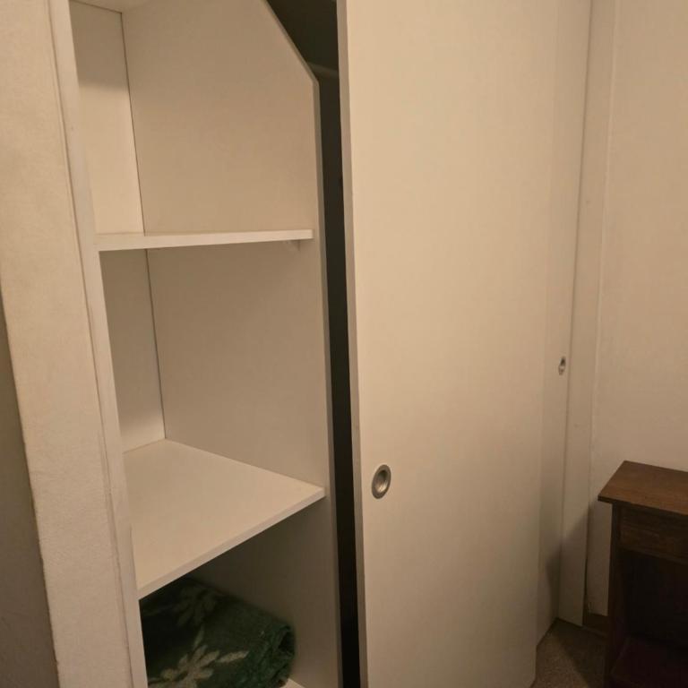 Hermosos Jardines Departamento 3 dorm con estacionamiento - Apartamento de 3 dormitorios con balcón - 10