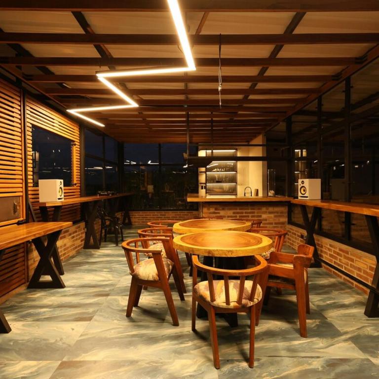 Executive King Suite with Balcony - Casa Pardo 3-3 - Apartamento de 1 dormitorio - 9