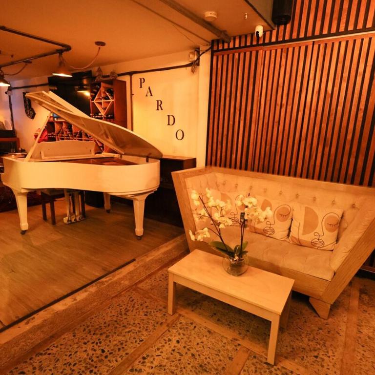 Executive King Suite with Balcony - Casa Pardo 3-3 - Apartamento de 1 dormitorio - 13