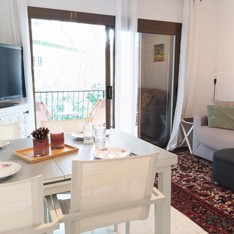 Apartamento Luminoso Cerca de la Playa en Platja d'Aro con Parking Incluido - ES-209-96 - Apartamento - 5
