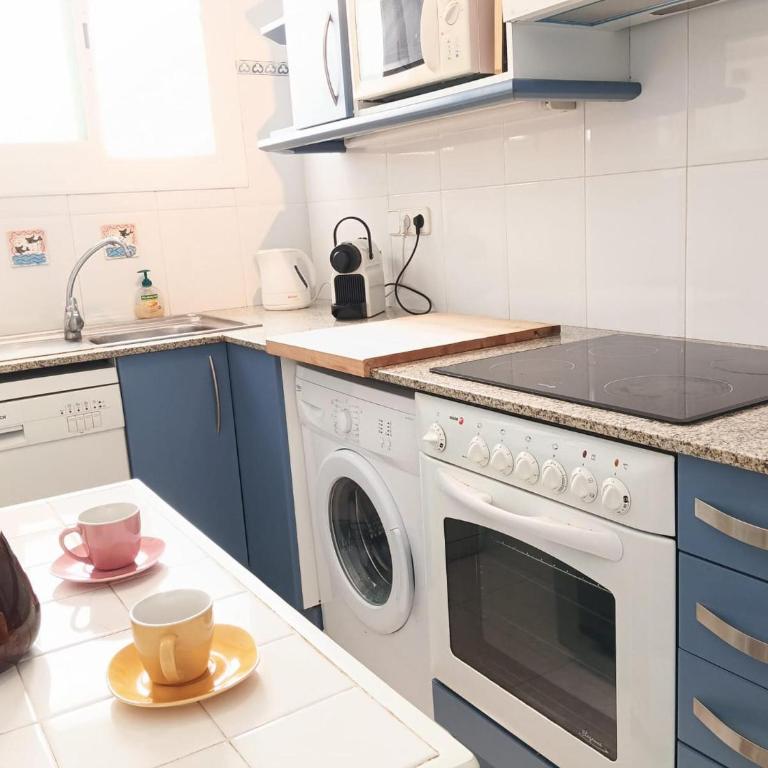 Apartamento Luminoso Cerca de la Playa en Platja d'Aro con Parking Incluido - ES-209-96 - Apartamento - 7