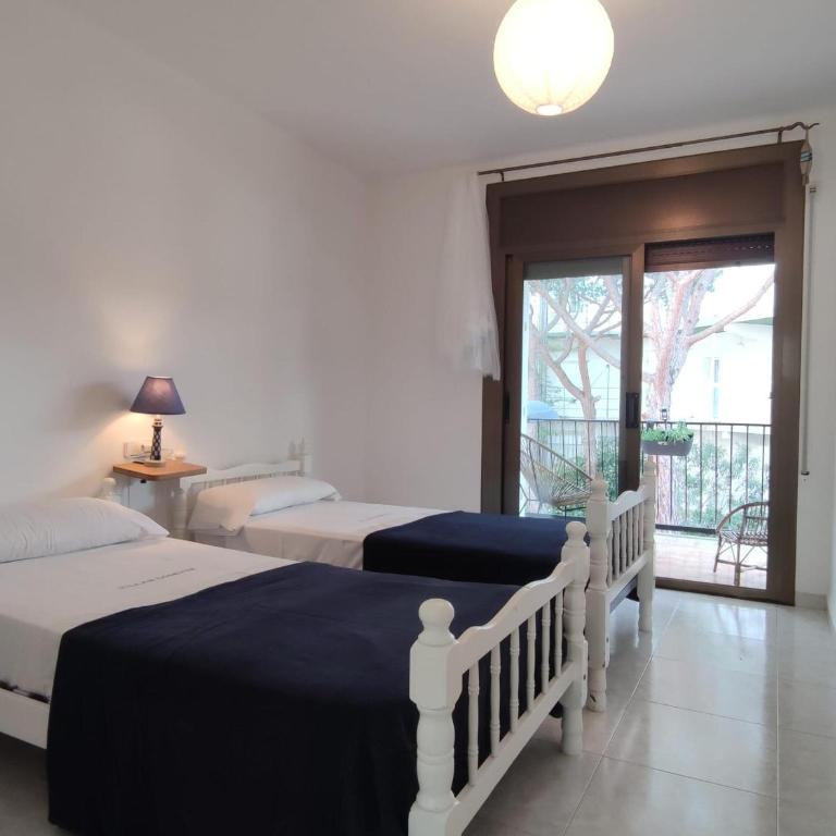 Apartamento Luminoso Cerca de la Playa en Platja d'Aro con Parking Incluido - ES-209-96 - Apartamento - 15
