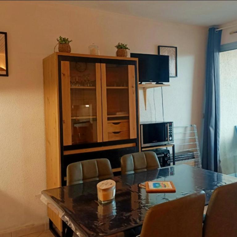 Canet-en-Roussillon: Charmant T2 avec Clim et Parking, Plage à Proximité! - FR-1-794-163 - Appartement - 5