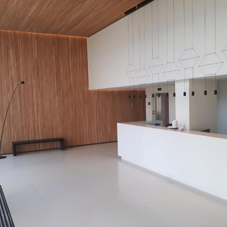 Limpieza diaria incluida - One-Bedroom Apartment with Balcony and Sea View - 13