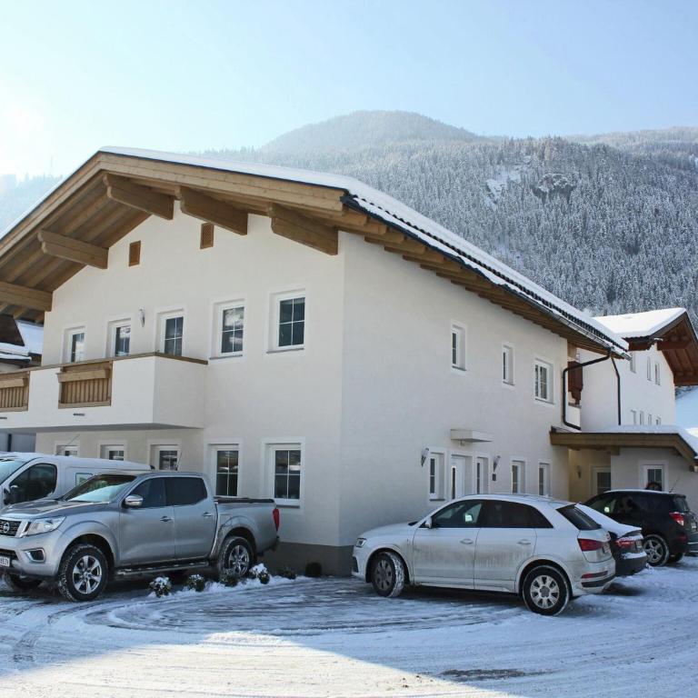 Apartment in Aschau near Ski Slopes - Three-Bedroom Apartment - 34