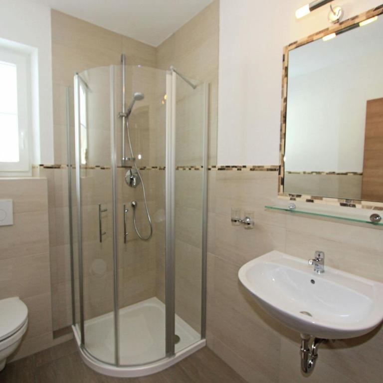 Apartment in Aschau near Ski Slopes - Three-Bedroom Apartment - 24