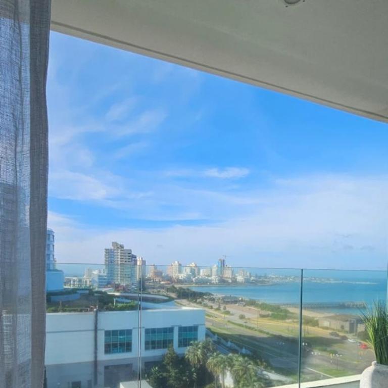 Limpieza diaria incluida - One-Bedroom Apartment with Balcony and Sea View - 3