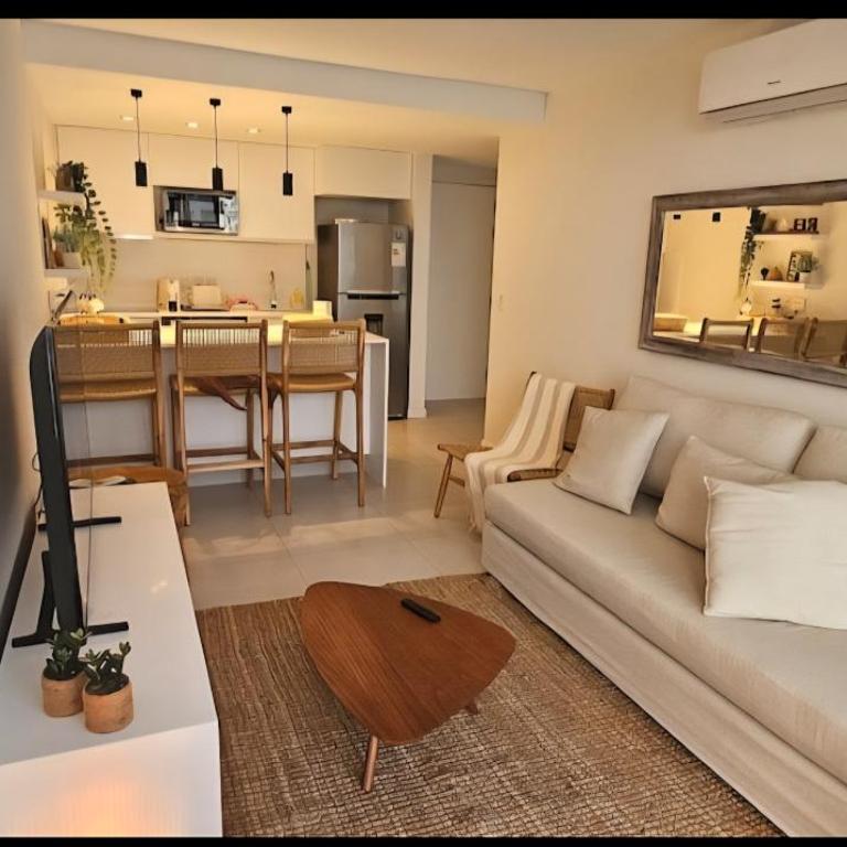 Limpieza diaria incluida - One-Bedroom Apartment with Balcony and Sea View - 4