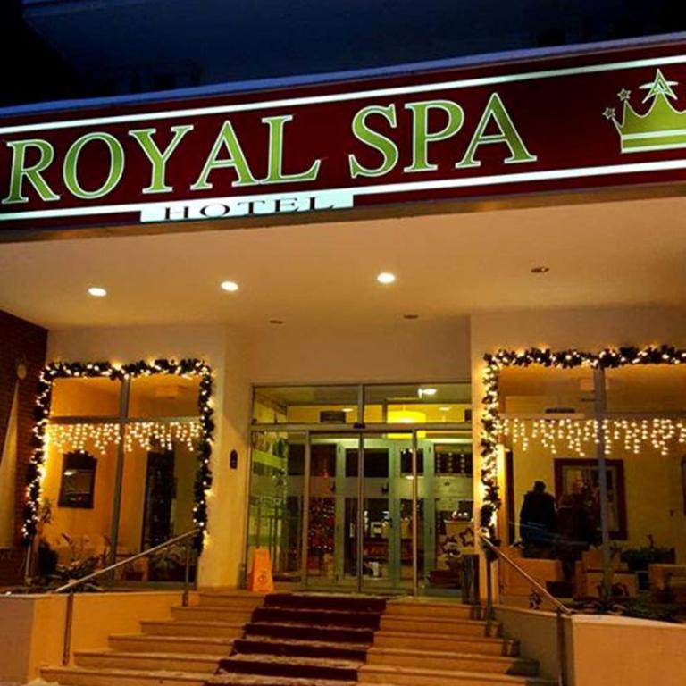 Hotel Royal Spa - Specijalna ponuda - Luksuzna Dvokrevetna Soba s Bračnim Krevetom i Pogledom na Park - Novogodišnji Aranžman - 4