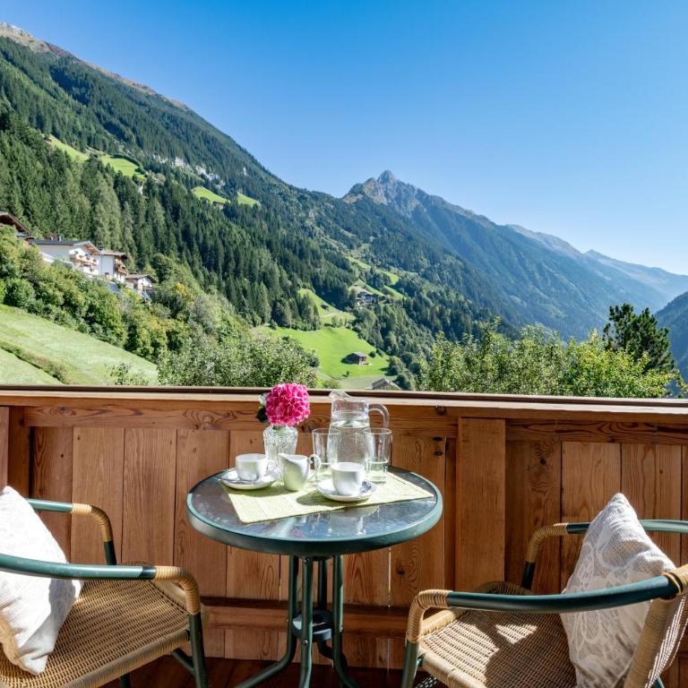 Ferienwohnung - Schmirnerhof - Apartment mit 3 Schlafzimmern - 3