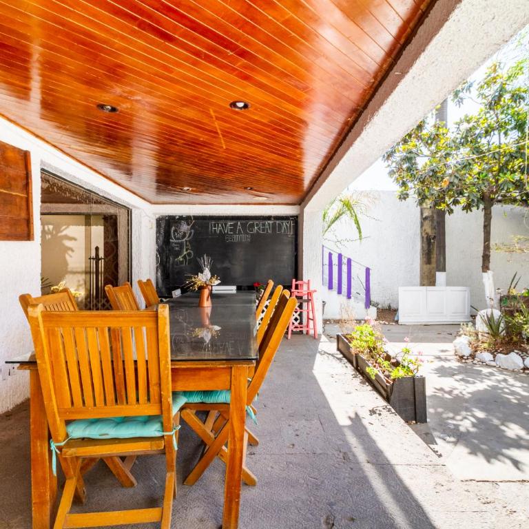 Chapalita Grand House - Eight-Bedroom House - 24