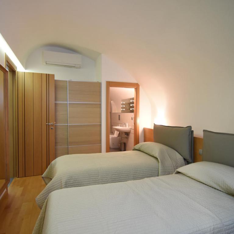 La Strada Parlata - Camera Standard Matrimoniale/Doppia con Letti Singoli con Bagno Privato - 4