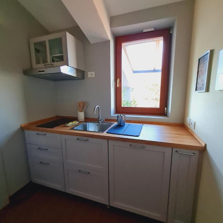 Mansarda luminosa e confortevole - Appartamento con 1 Camera da Letto e Terrazza - 9