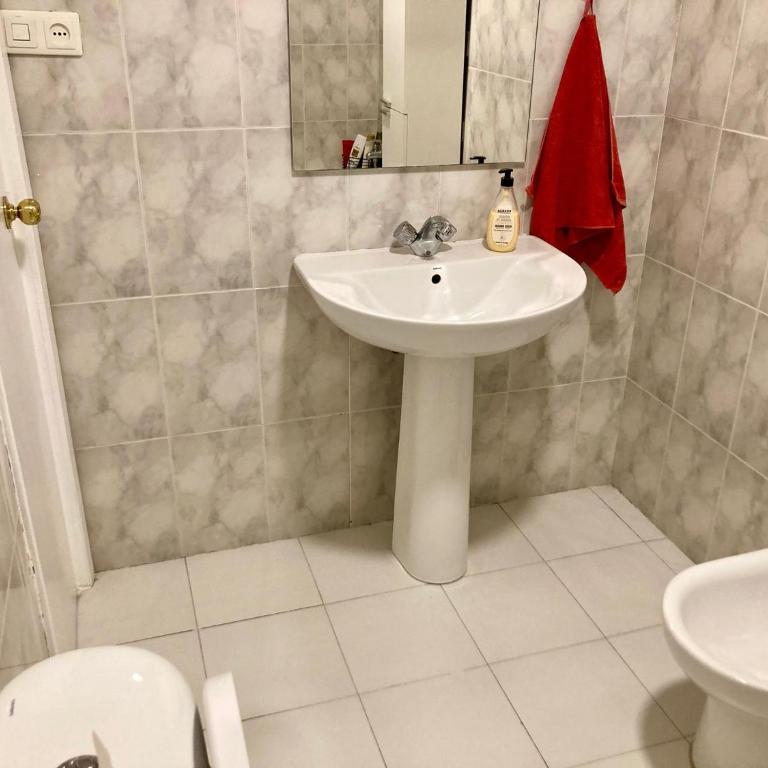 Good Energies Room in Málaga Center with Private Bathroom - Habitación Doble con baño privado - 5