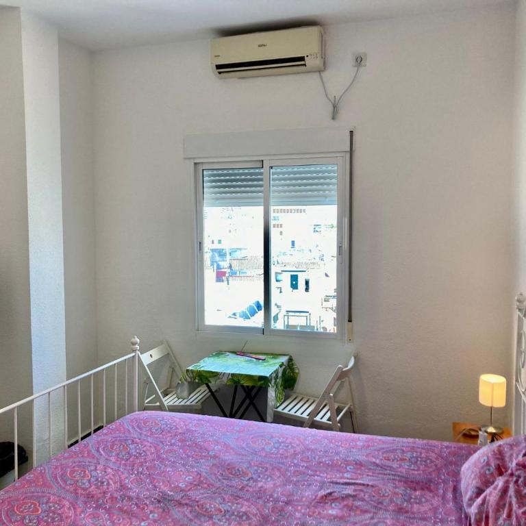 Good Energies Room in Málaga Center with Private Bathroom - Habitación Doble con baño privado - 2